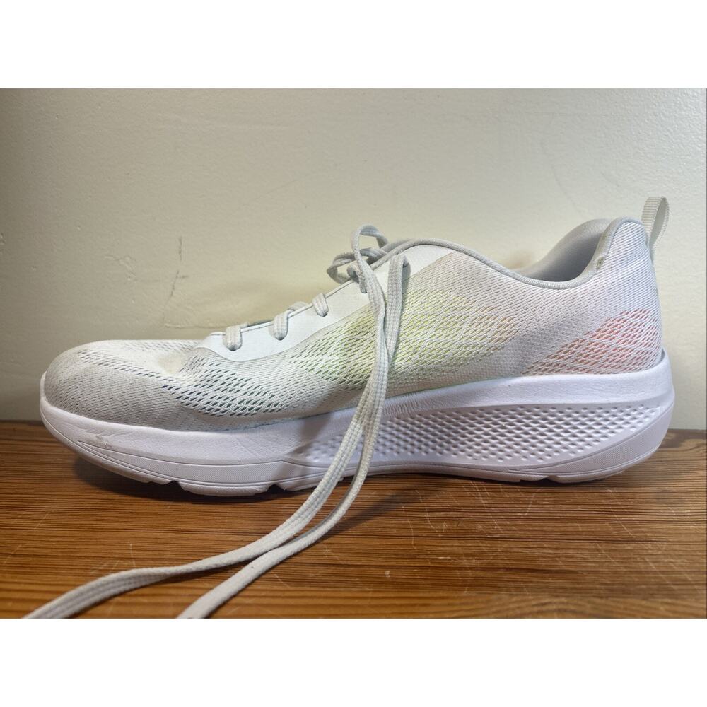 Skechers Women's Go Run Elevate-Levana Sneaker Size 10 - Picture 8 of 9